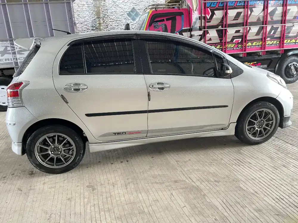 TOYOTA YARIS TYPE S 2010