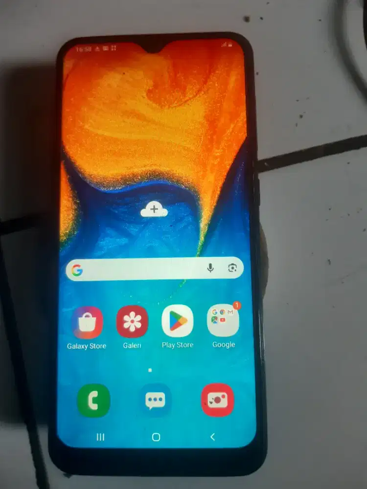 Samsung a20 3/32gb