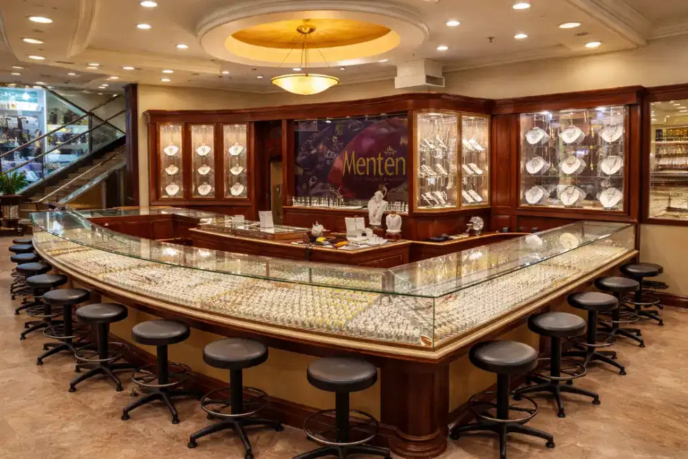 We are HIRING sales&promotion Toko emas Menteng