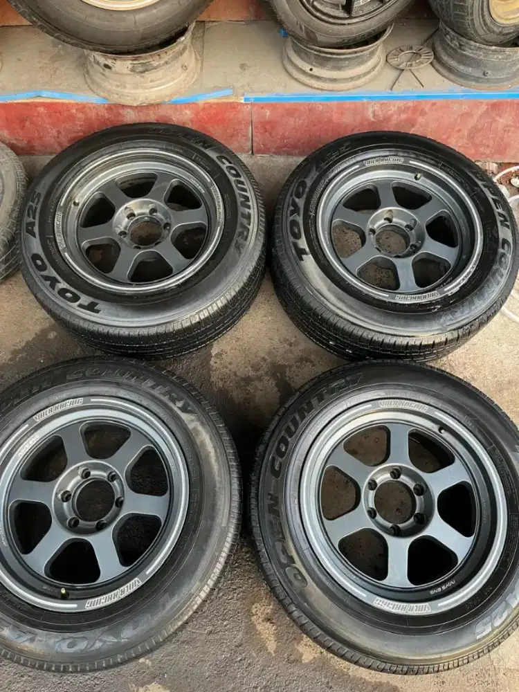 Velg te37 XT ring 18 pcd 6x139,7 ban 255/60 R18 Fortuner pajero