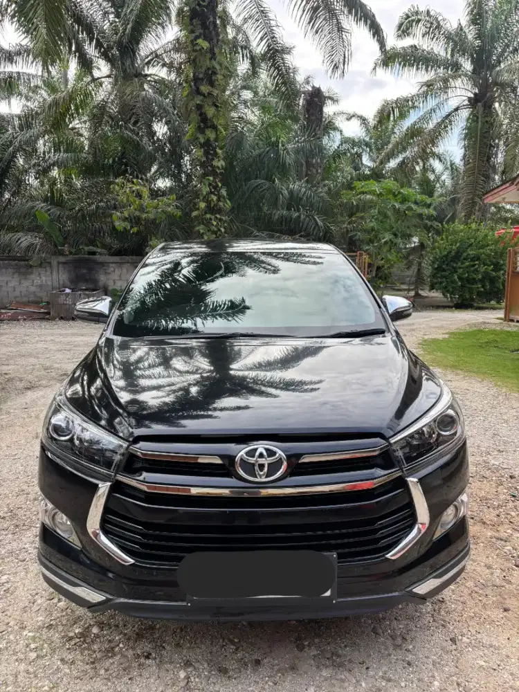 Toyota Innova Venturer 2.4 AT tahun 2020
