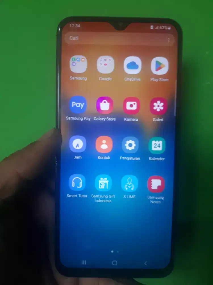 Dijual samsung a20. Ram 3/32gb.
