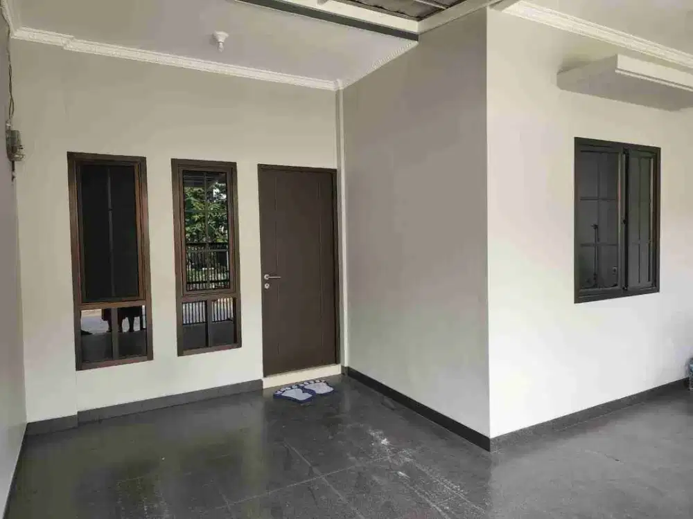 Dijual rumah 2,5 lantai di taman harapan baru bekasi