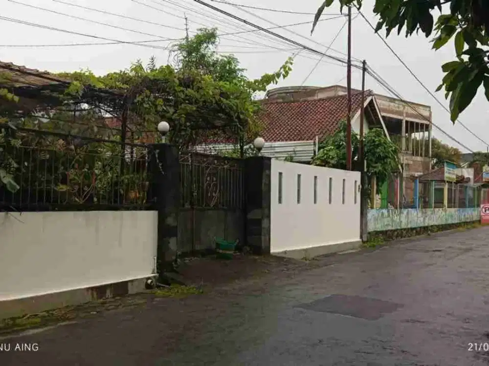 Dijual Rumah Hal Luas Sejuk Asri Dkt Masjid Purwomartani Kalasan Sleman,FURNISHED