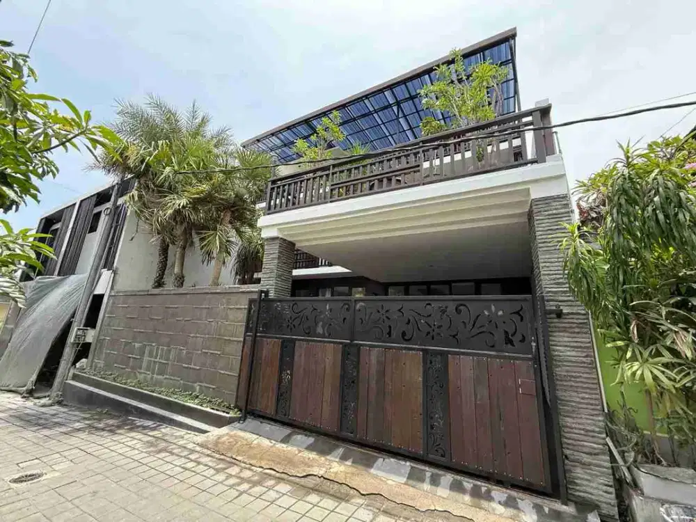 DISEWAKAN  RUMAH 3 LANTAI DI CANGGU CN - Thumbnail 2