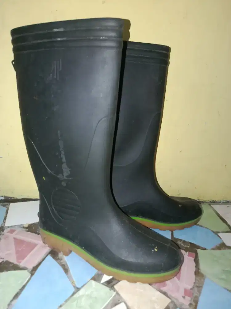 Sepatu AP BOOTS uk. 41