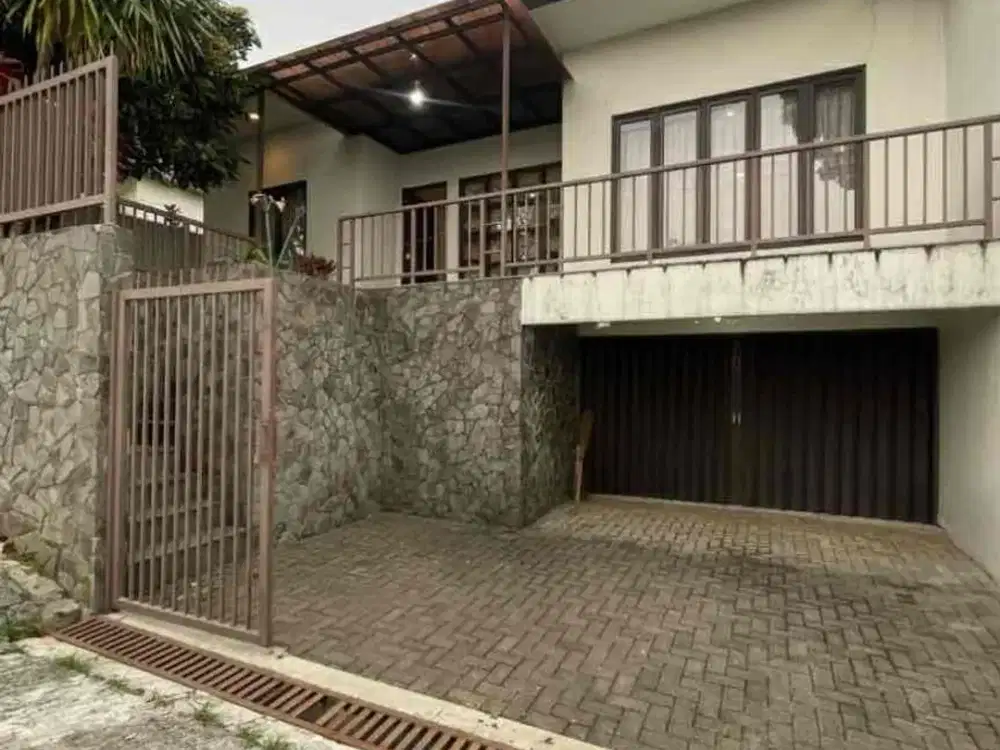 Rumah Super Terawat Sejuk di Bukit Ligar Cigadung Bandung