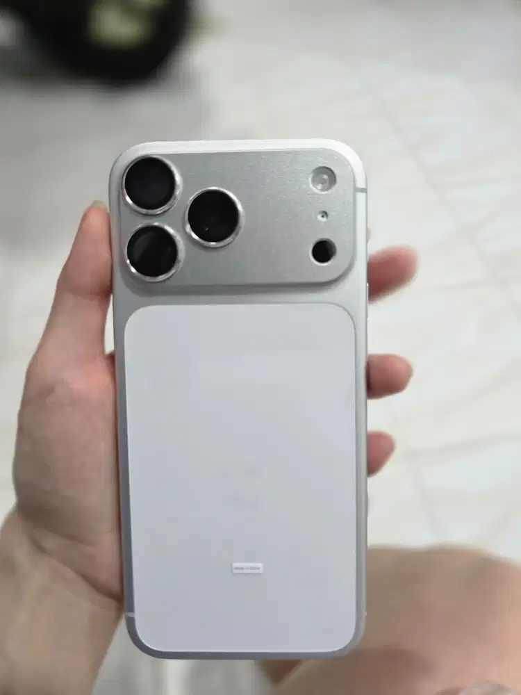 Dijual iphone 17Promax 256 silver (garansi s/d Desember 2026)