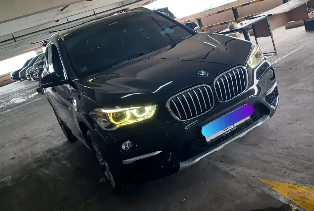 BMW X1 2019 Hitam