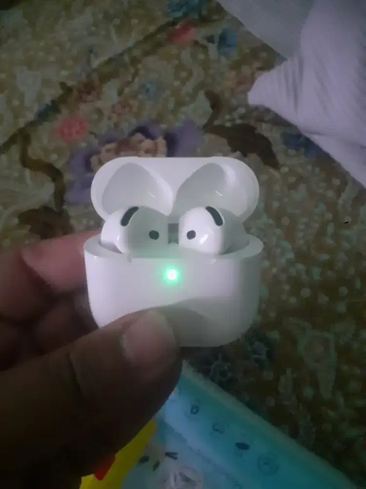 Airpods 4 like new!!!