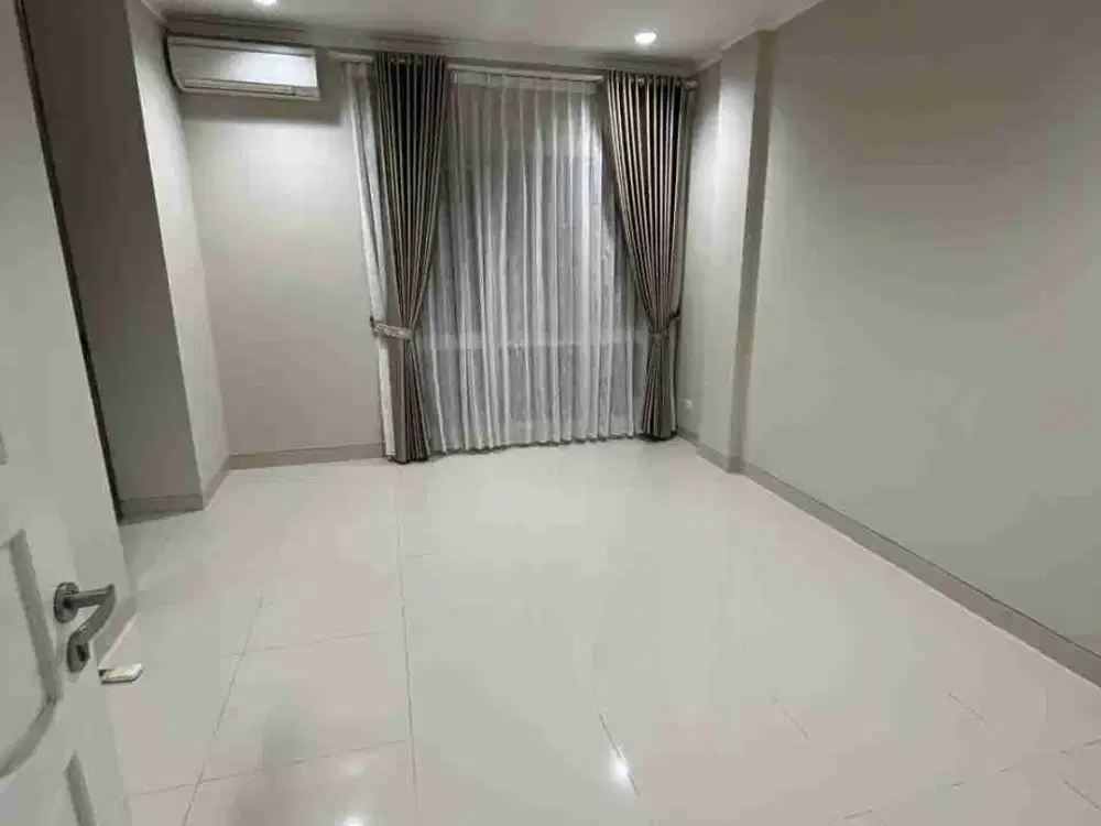 DISEWAKAN  RUMAH  ONE  GATE DI JIMBARAN CN