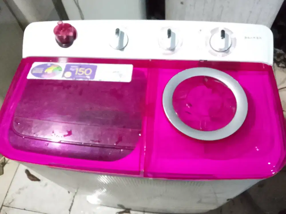 Mesin cuci 2 lubang merek sanken 8'5 kilo normal