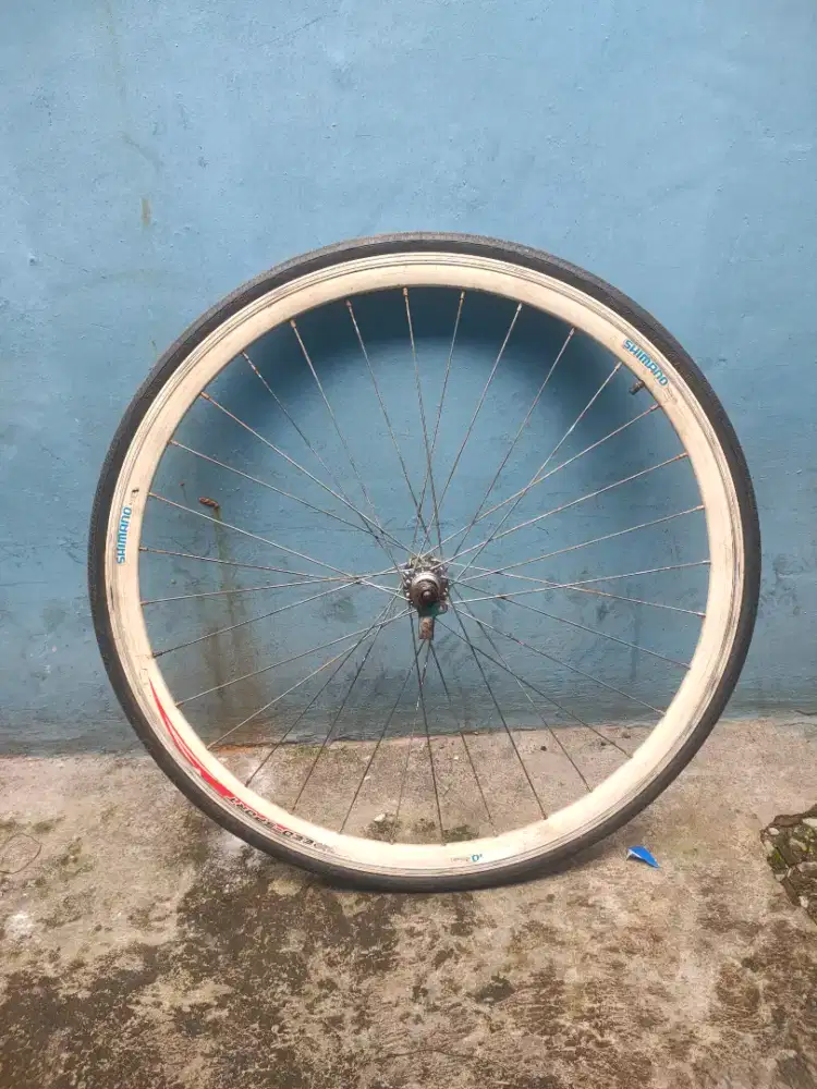 1 velg 700c Shimano putih 32hole
