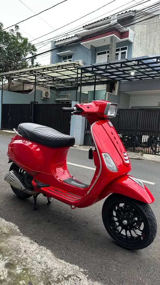Jual cepat Vespa S 125 Tahun 2018 Warna Merah