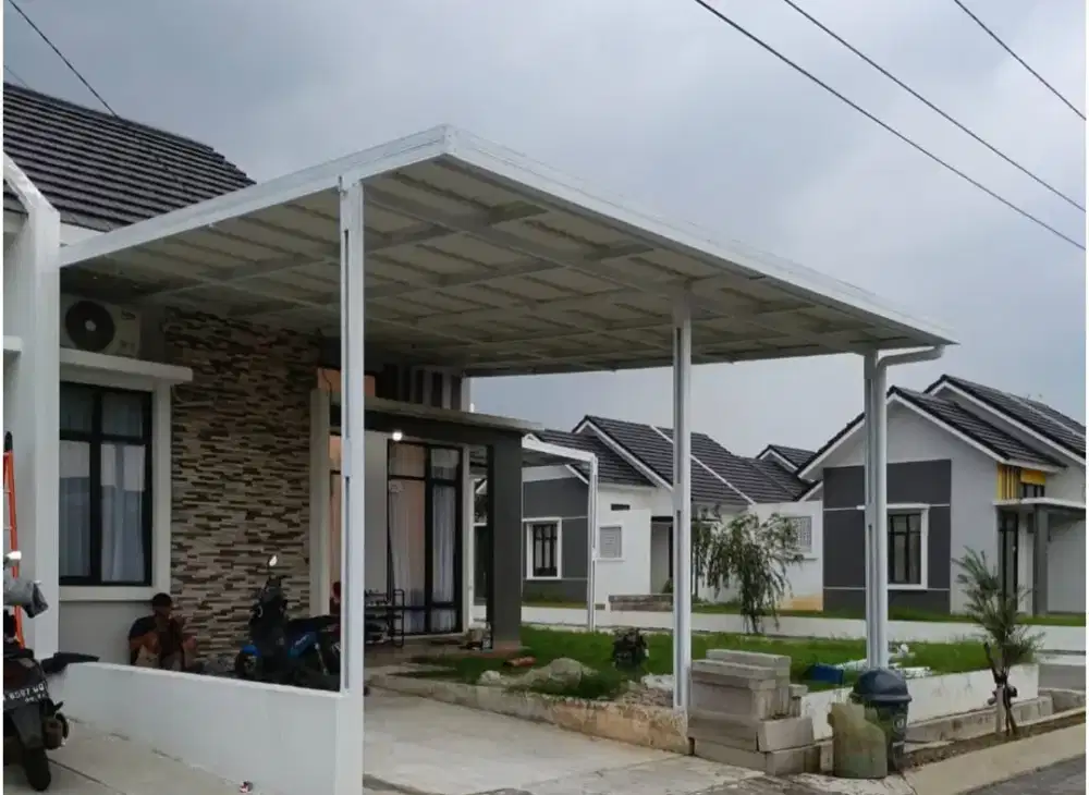 Pasang kanopi baja ringan
