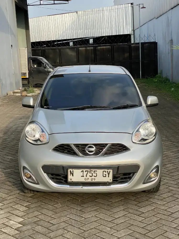 Nissan March 1.5 XS Manual 2013