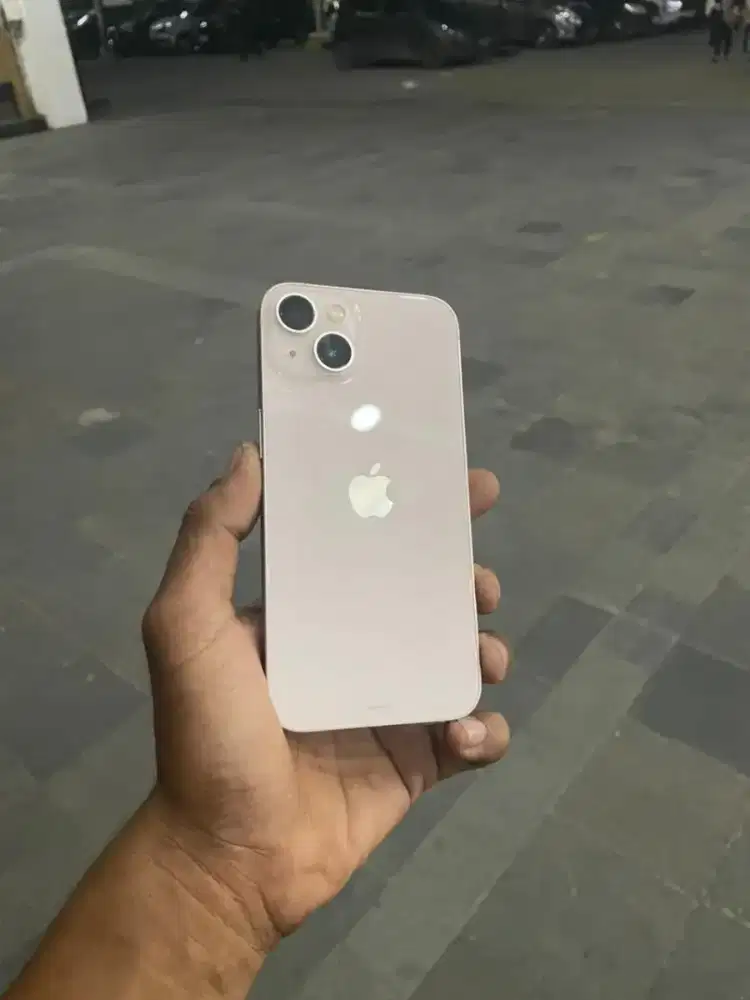 iPhone 13 basic pink 128gb iBox