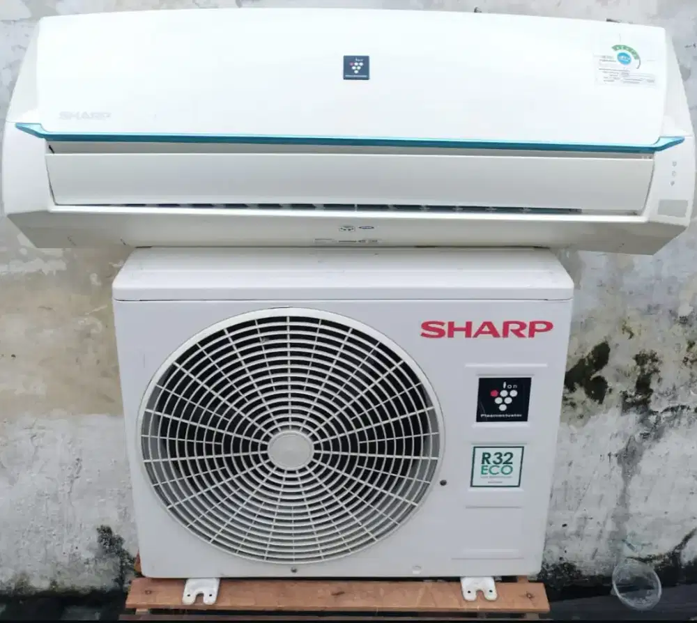 Jual ac sharp 1/2pk R 32 lowwat 360 watt kondisi 95% ori semua