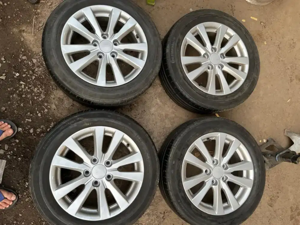 Velg original OEM Honda Civic fd ring 16 pcd 5x114,3 ban 205/55 R16