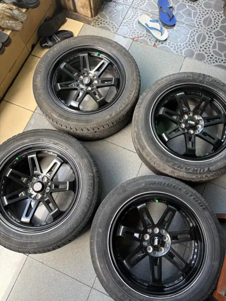 Velg HSR Daimon Ring 17 + Ban Bridgeston 215/55