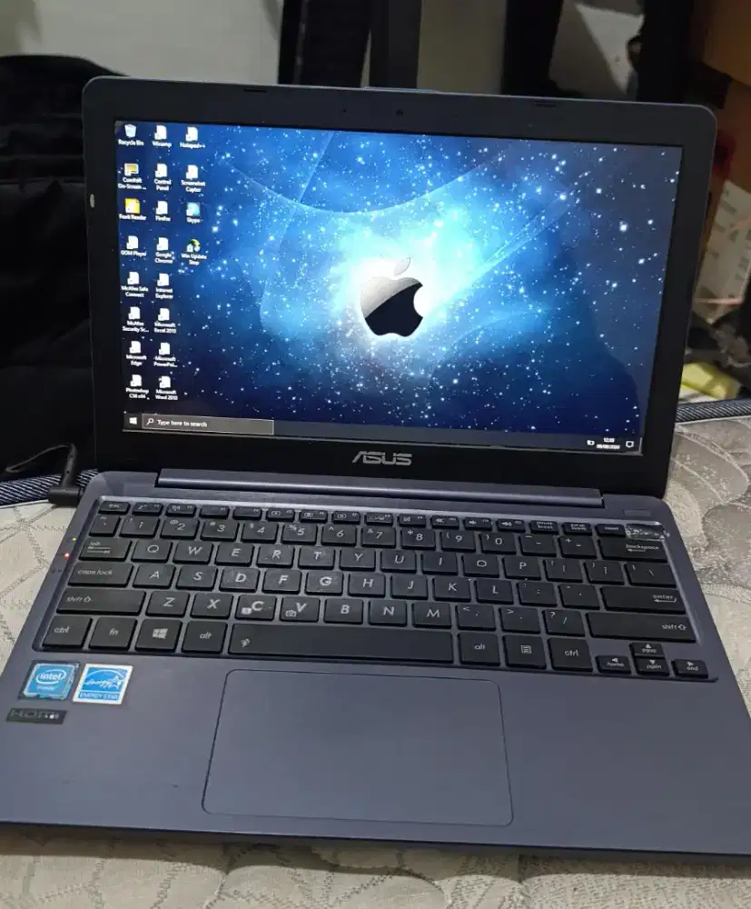 Laptop ASUS E203NAH