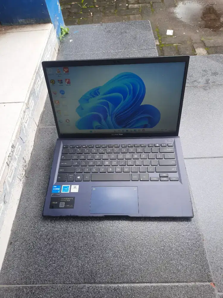 Asus Experbook I3 115G1 ram 8gb ssd 256gb 14in w11