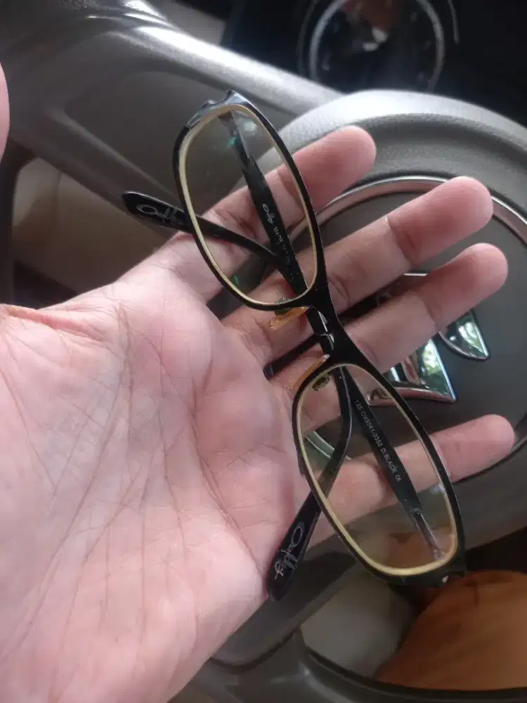 Kacamata oakley original