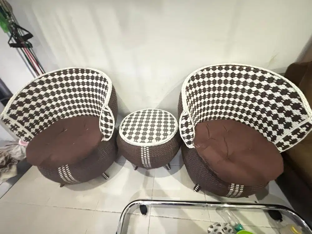 Dijual kursi rotan bekas
