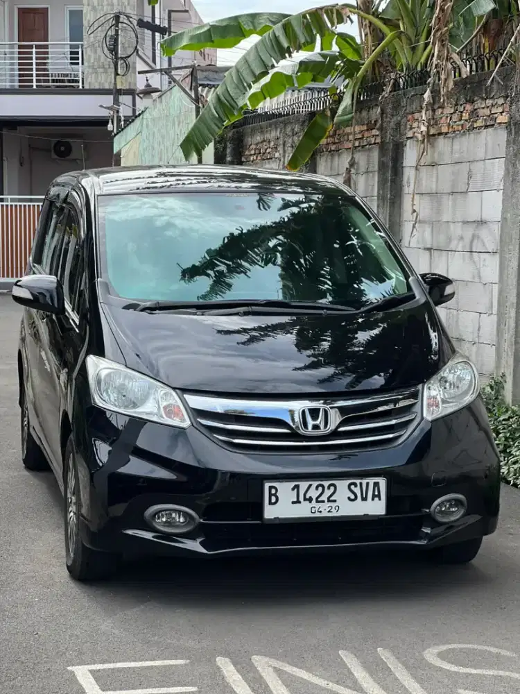 Jual honda freed   2013