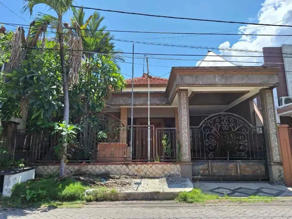 Dijual rumah manyar tirtoyoso tengah surabaya row jalan 3 mobil