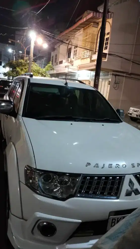 Mobil terawat simpanan