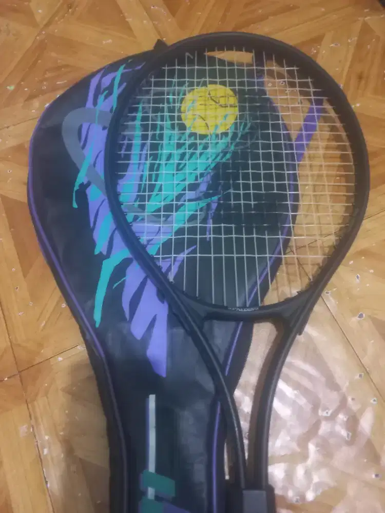 Dijual raket tennis merk spalding