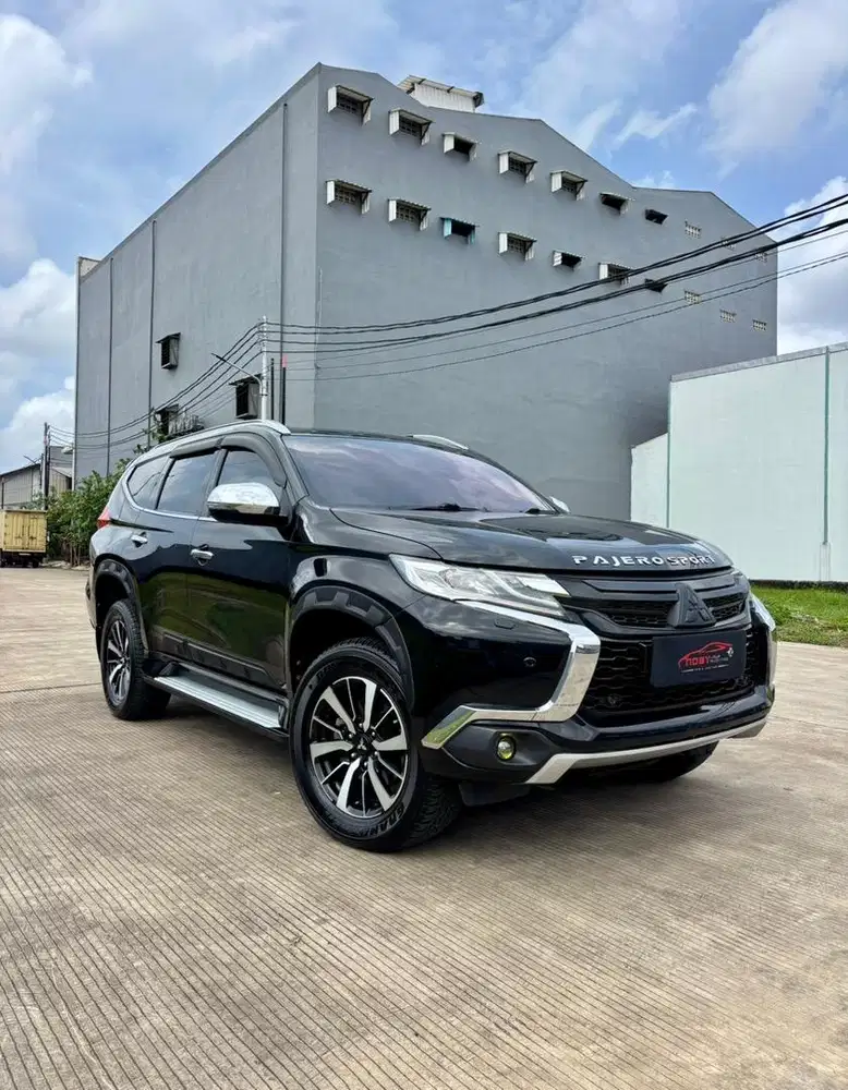 Mitsubishi Pajero 2.4 Dakar 2017 Automatic ( Hitam Metalik )