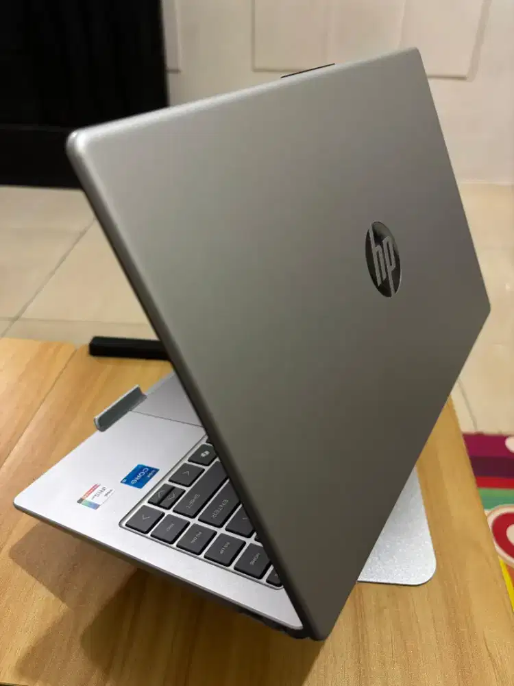Laptop HP 14 EP0611TU 16GB/512GB I5 IRISXe