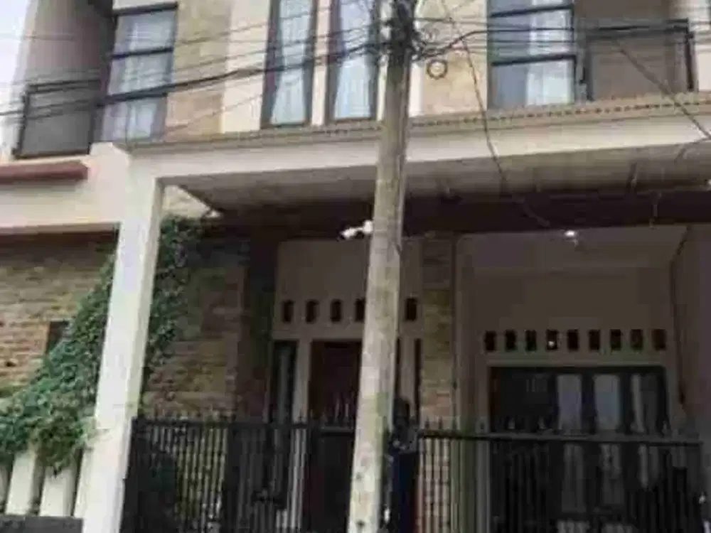 Rumah 2 Lantai Siap Huni di Puri Bintara Regency