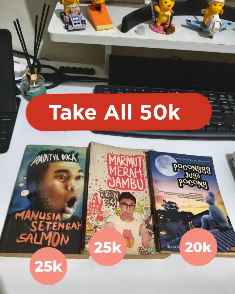 Marmut merah jambu, Manusia Setengah Salmon, Poconggg juga pocong