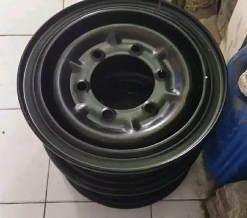 Di jual veleq truk engkel ring 15 lubang 6