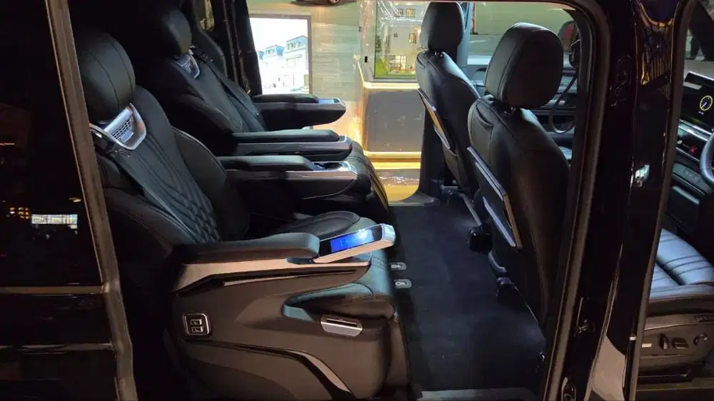 Volkswagen ID. Buzz Business Edition Pneumatic Massage Backrest