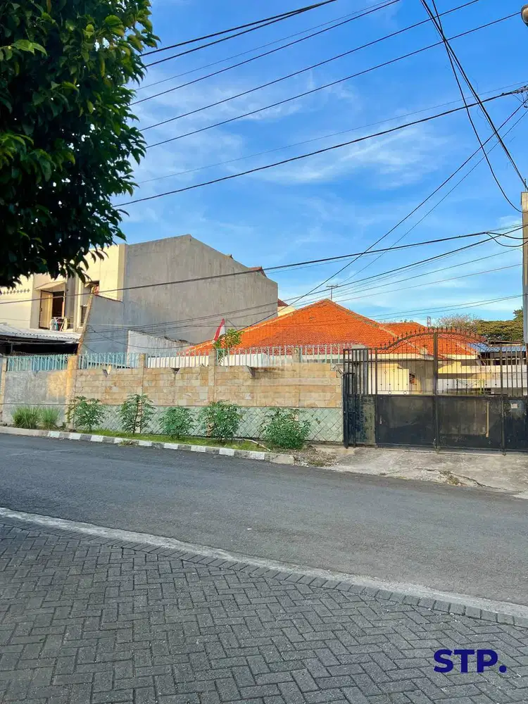 Jual rugi! Rumah tinggal / usaha di Perumahan Kupang Indah