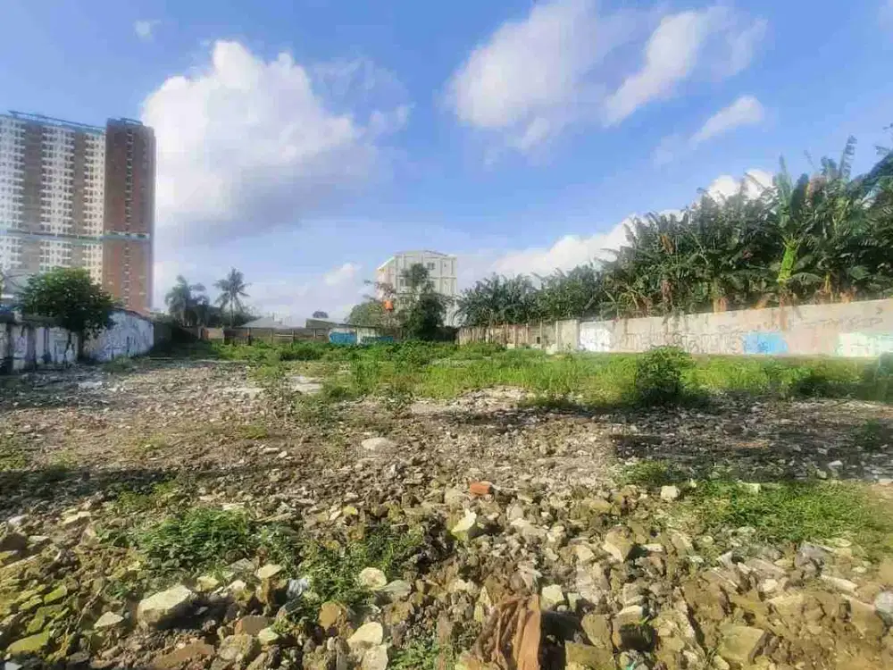 Kavling datar berpagar sangat strategis di pinggir jalan raya Ciater BSD