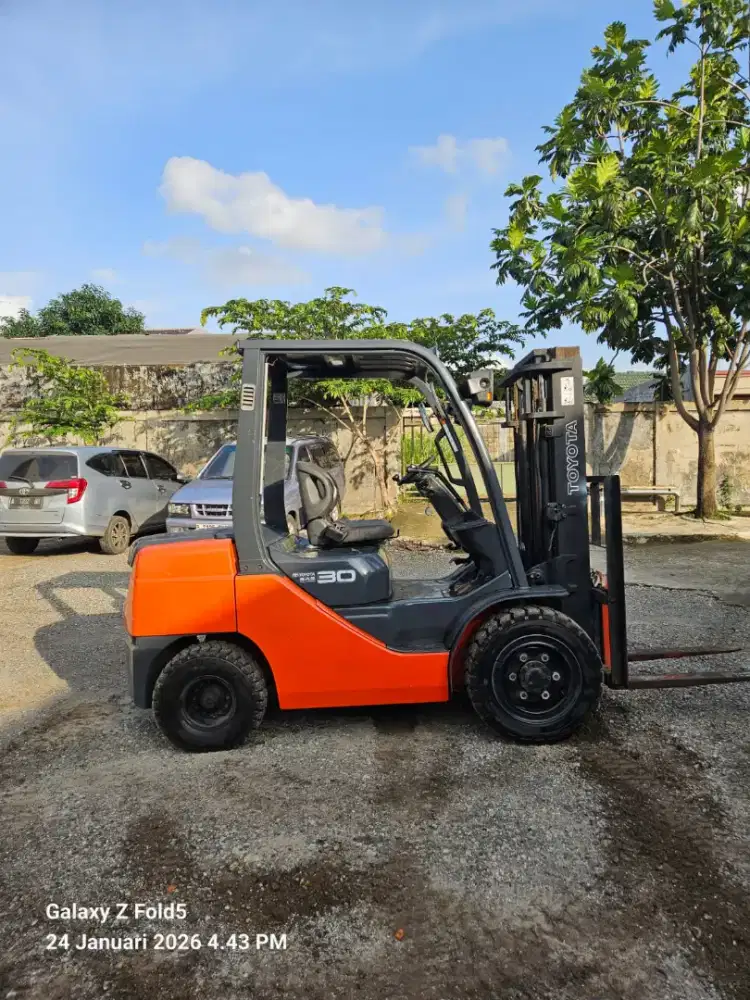 Forklift Toyota 3 Ton,Tiang 3 Meter,Matic,8FD30,Tahun 2020 (Fullori)