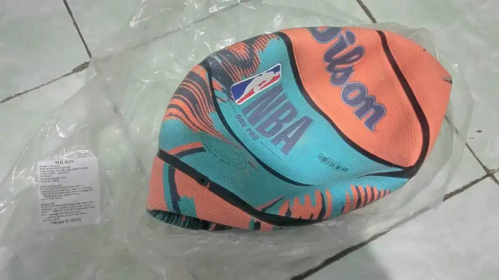 Wilson NBA DRV PRO Streak Basketball Warna Biru Oranye Size 7 Outdoor