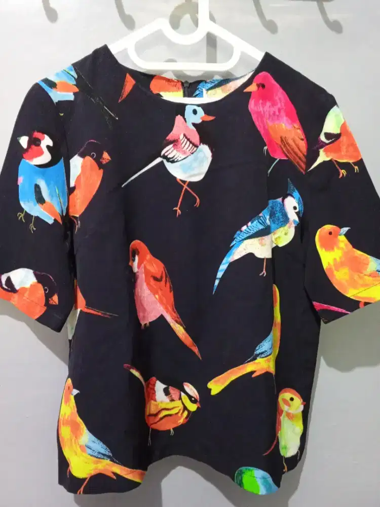 Atasan wanita lengan pendek motif burung