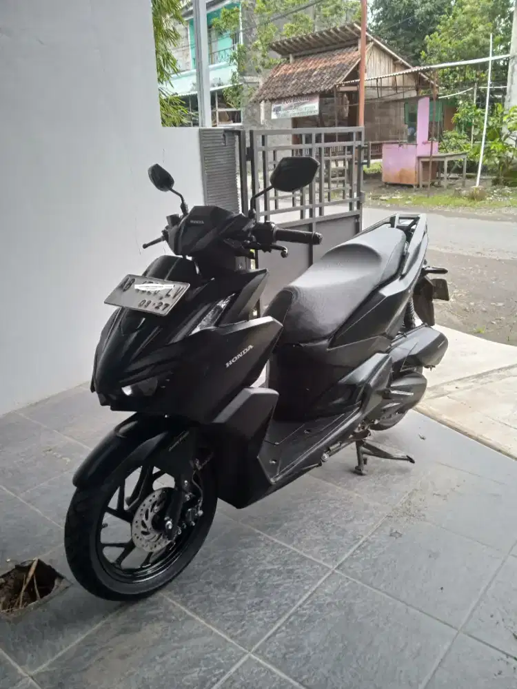 Honda Vario 160 CBS keyless th 22 AN asli tg 1 siap pakai