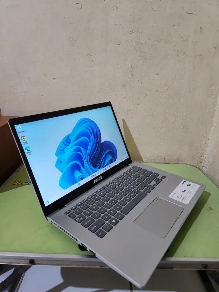 Laptop ASUS VivoBook X409DA AMD Ryzen 3 With Radeon Vega Mobile Gfx