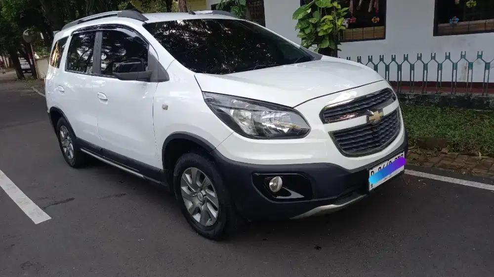 Chevrolet Spin Activ Matic 2014 Putih Cash/Tukar tambah/Kredit
