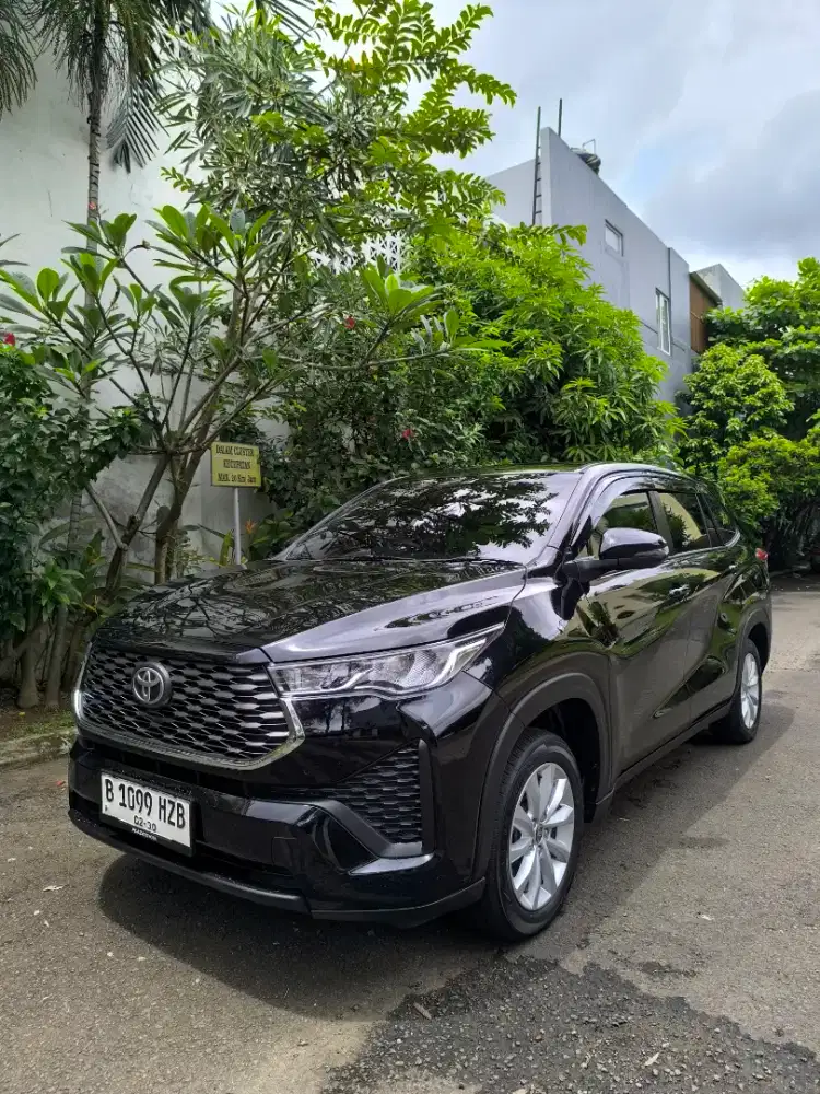 Toyota Innova Zenix 2.0 V CVT RSE 2025