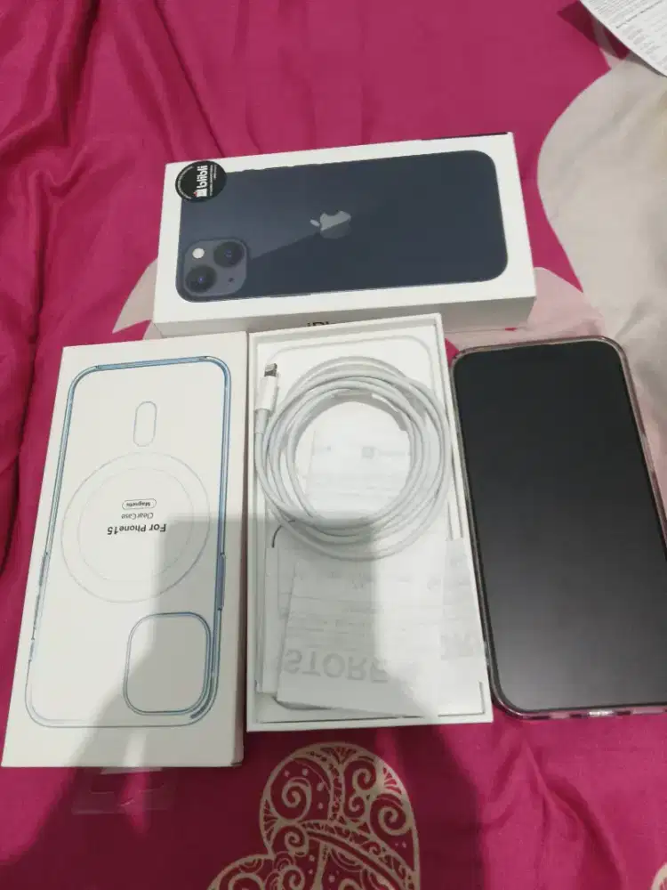 Iphone 13 midnight 128 garansi ibox 1 tahun