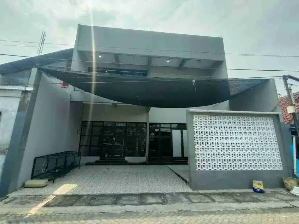 Rumah Murah Tengah Kota Bergaya Industrial di Brotojoyo Semarang Utara