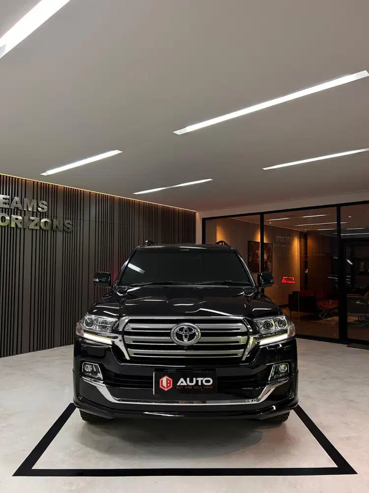 Toyota Land Cruiser VXR 2020 Hitam LC LC200 Km26rb B91BAL Nik 2019